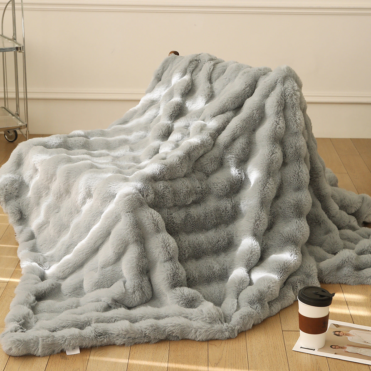 Cozy All-Season Rabbit Bubble Quilt